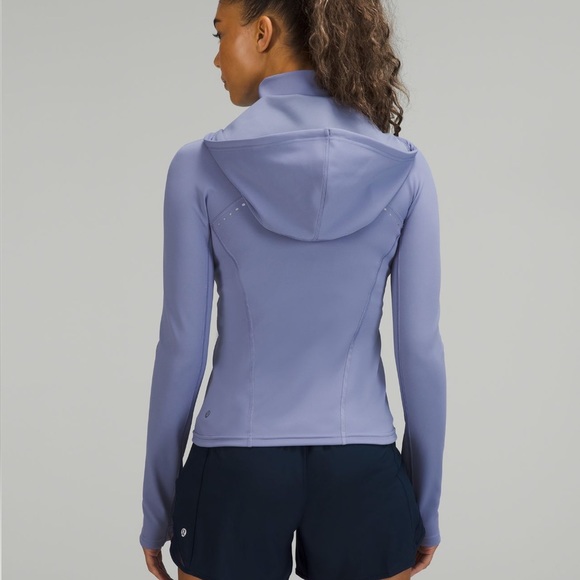 Lululemon || NWT || Rain Repellent Running Jacket || 0 || Peri - Picture 2 of 3